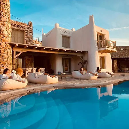 Azure Horizon & - Adults Only Apartment
